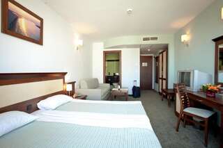 Отель Lion Sunny Beach Hotel Солнечный Берег Двухместный номер с 1 кроватью или 2 отдельными кроватями и балконом-4