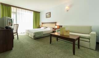 Отель Lion Sunny Beach Hotel Солнечный Берег Двухместный номер с 1 кроватью или 2 отдельными кроватями и балконом-14